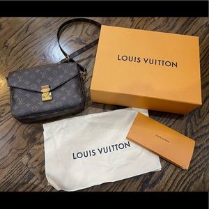 Louis Vuitton Pochette Métis